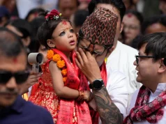 Umwana w’imyaka 2 yatoranyijwe nk’ikigirwamana muri Nepal, abaturage barenga miliyoni 30 batangiye kumusenga