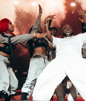 Amatike yo kwinjira mu gitaramo Davido azakorera i Kigali, yashize ku isoko