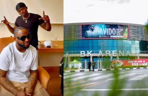 Umwogoshi Wa mu Nigga yagaragaje uko byamutunguye kwogosha Davido i Kigali